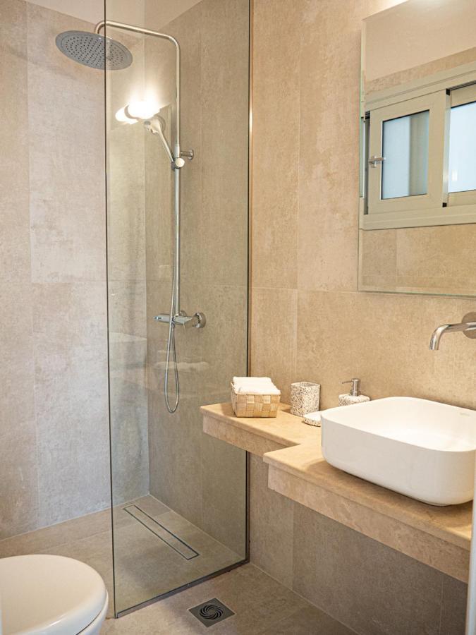 Dionysia Premium Suites อาร์กอสโตลี ภายนอก รูปภาพ